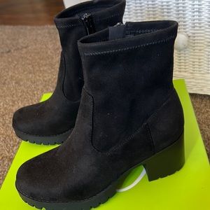 Soda booties Brand new without box